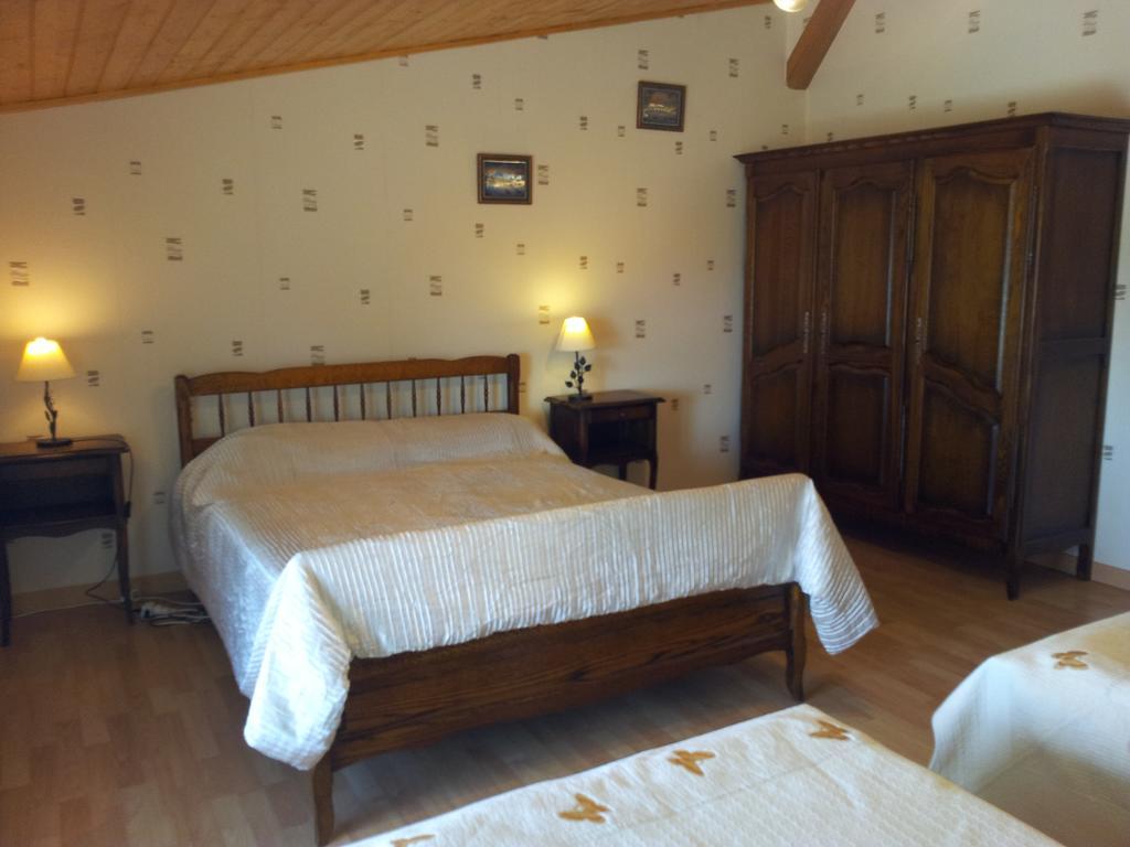 Bed and Breakfast La Croix De Bois Jayat Pokoj fotografie