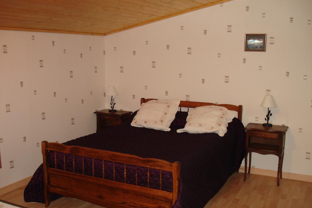 Bed and Breakfast La Croix De Bois Jayat Pokoj fotografie